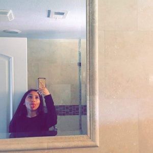 Meet your Posher, Denise